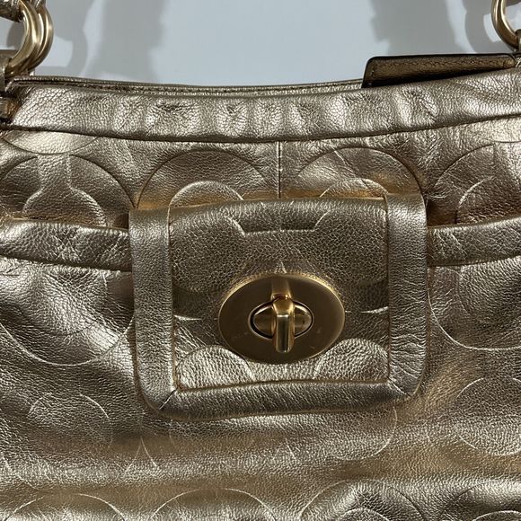 Rare HTF Coach Metallic Rose Gold All Leather Purse Shoulder Bag C Pattern - Picture 4 of 16